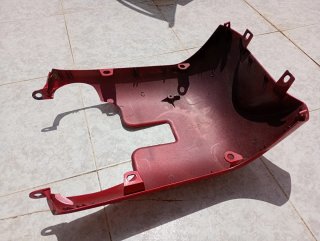 Plástico inferior reposapiés Piaggio Typhoon