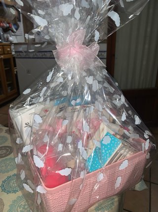 Tarta de pañales y detalles para bebé