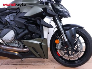 DUCATI STREETFIGHTER V2