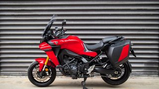 Yamaha Tracer 9 GT Roja y Negra