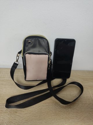Bolso bandolera smartphone negro y rosa