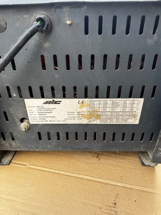 Cargador Baterías Industrial MIC 24V 50A