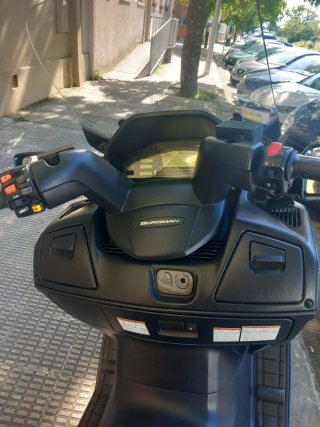 Suzuki Burgman 650 Maxi Scooter