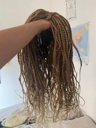 Peluca de trenzas hecha a mano