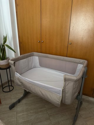 Cuna colecho Chicco Beige Solo 6 meses de uso