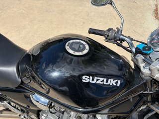 Suzuki Bandit A2 Negra
