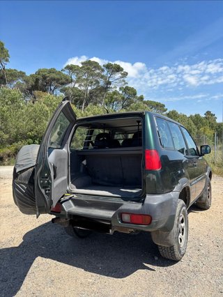 Nissan Terrano II 1998