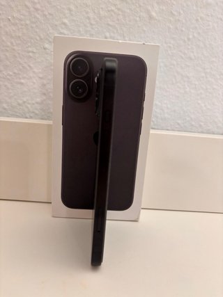 iPhone 16