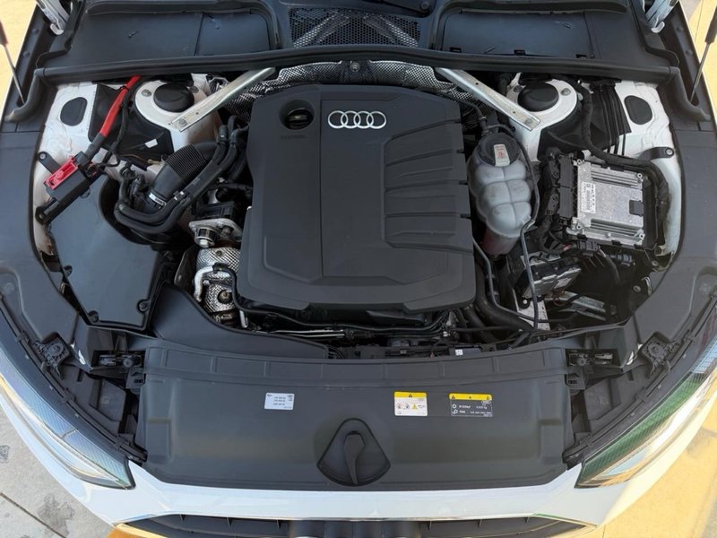 Audi A4 2022, foto 24