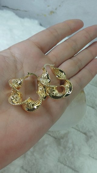 Pendientes Aro Bañados en Oro Llave Griega