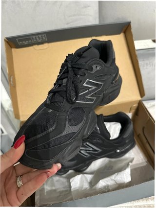 New Balance 9060 Triple Black Talla 38