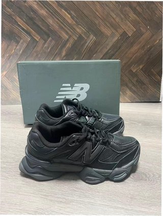 New Balance 9060 Triple Black Talla 37