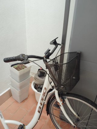 Bicicleta Paseo B-PRO Blanca