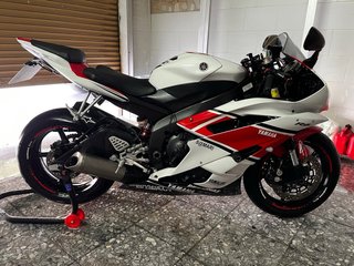 Yamaha R6R edicion 50 aniversario
