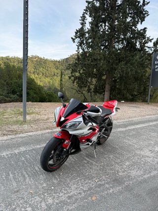 Yamaha R6R edicion 50 aniversario