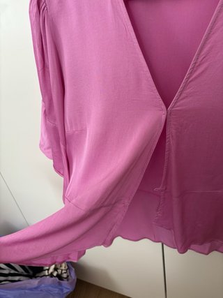 Blusa Zara cruzada manga acampanada