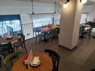 R-7940127 Traspaso Bar restaurante esquinero
