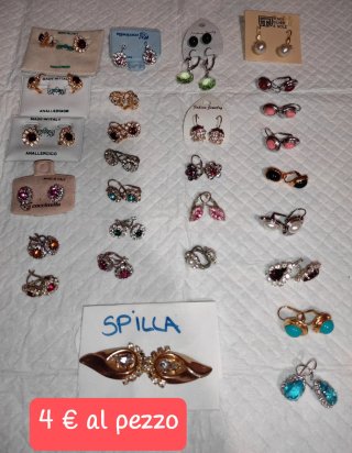 Bigiotteria anelli/orecchini/bracciali/collane