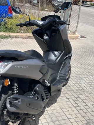 Yamaha NMAX 125cc Gris