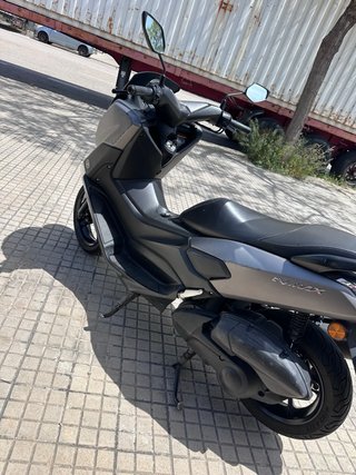 Yamaha NMAX 125cc Gris
