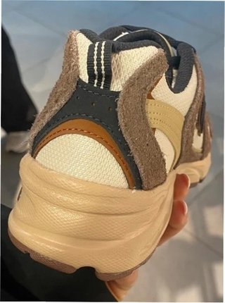 New Balance 530 Talla 40 Beige Marrón