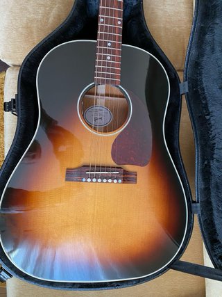 Gibson J-45 Standard - Casi sin uso