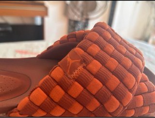 Sandalias Jordan Marrón y Naranja