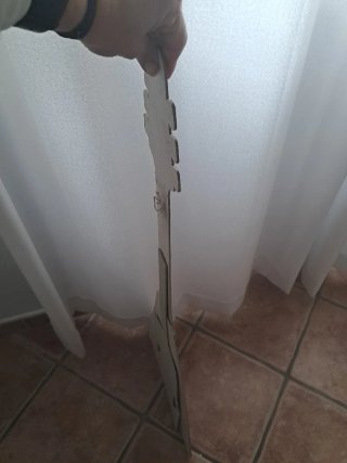 Guitarra de cartón YUMAS Born in the 80s