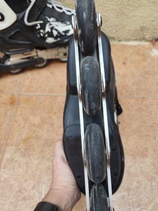 Patines en línea negros y blancos talla 46 Urban
