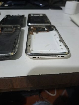 Lotto 4 iPhone 3GS scocca (neri e bianchi)