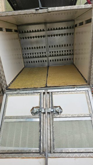 Remolque para transporte de perros
