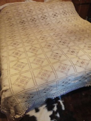 Elegante coperta uncinetto beige