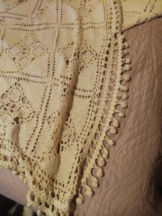 Elegante coperta uncinetto beige