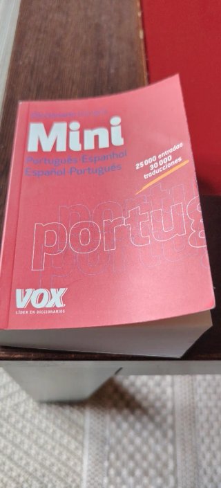 Diccionario bilingüe mini português-espanhol, e...