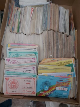Lote décimos lotería APEM 1985 y 1987