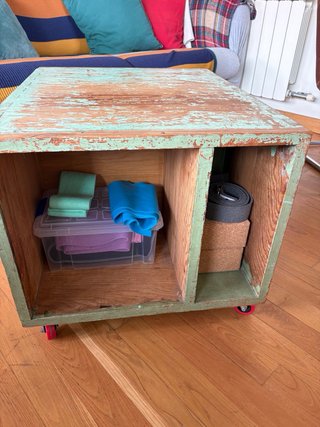 Mesa baja vintage de madera
