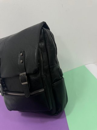 Mochila negra