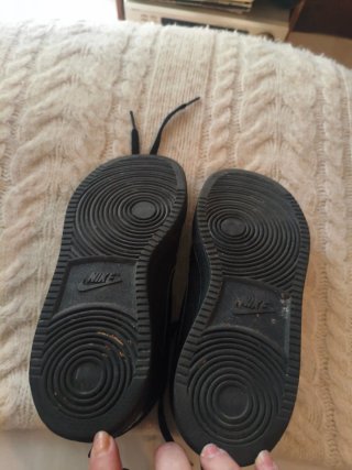 Zapatillas Nike Negras y Grises t.40