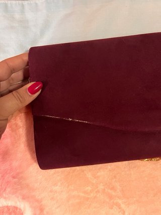 Bolso de mano de terciopelo burdeos