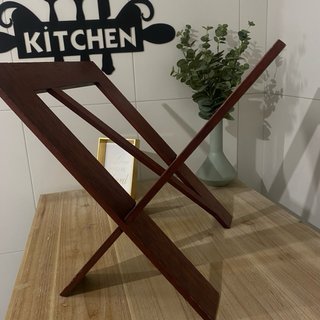 Revistero vintage de madera