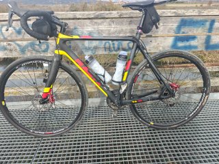 Bici Gravel Carbono Talla L 8kg