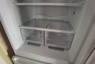 Nevera Frigorífico combi Indesit