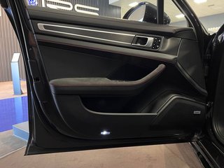 Porsche Panamera GTS Sport Turismo