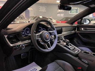 Porsche Panamera GTS Sport Turismo