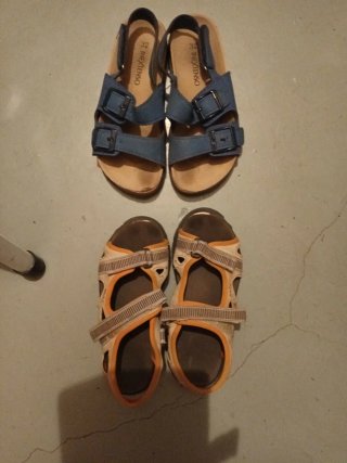 2 pares sandalias 32