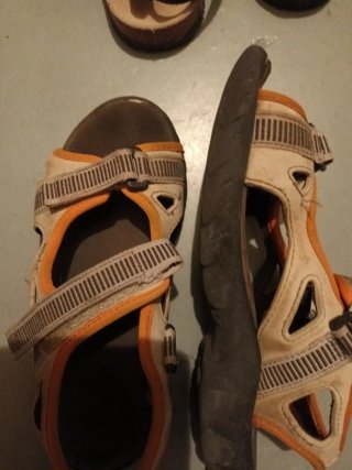 2 pares sandalias 32