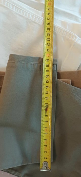 3 pantaloni + 1 felpa + 1 maglioncino