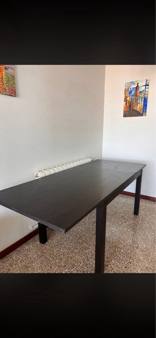 Se vende mesa y 2 sillas