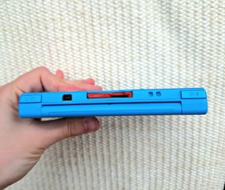 Nintendo DSi Blu + R4 Gold + Custodia