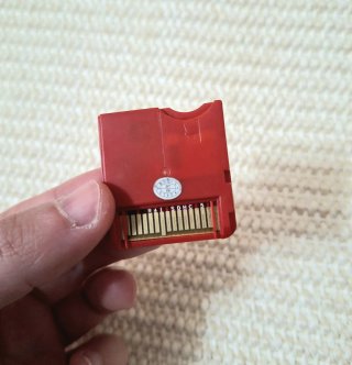 Nintendo DSi Blu + R4 Gold + Custodia